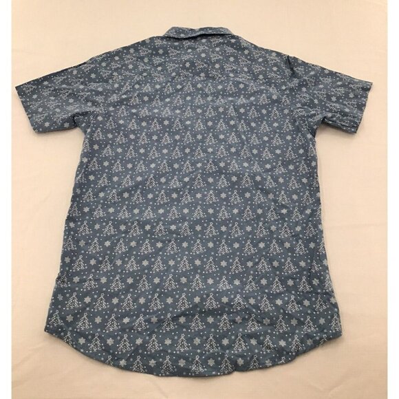 MONUMENT SNOWFLAKE CHRISTMAS TREE SHORT SLEEVE BUTTON UP SHIRT MENS SIZE SMALL - Picture 3 of 6
